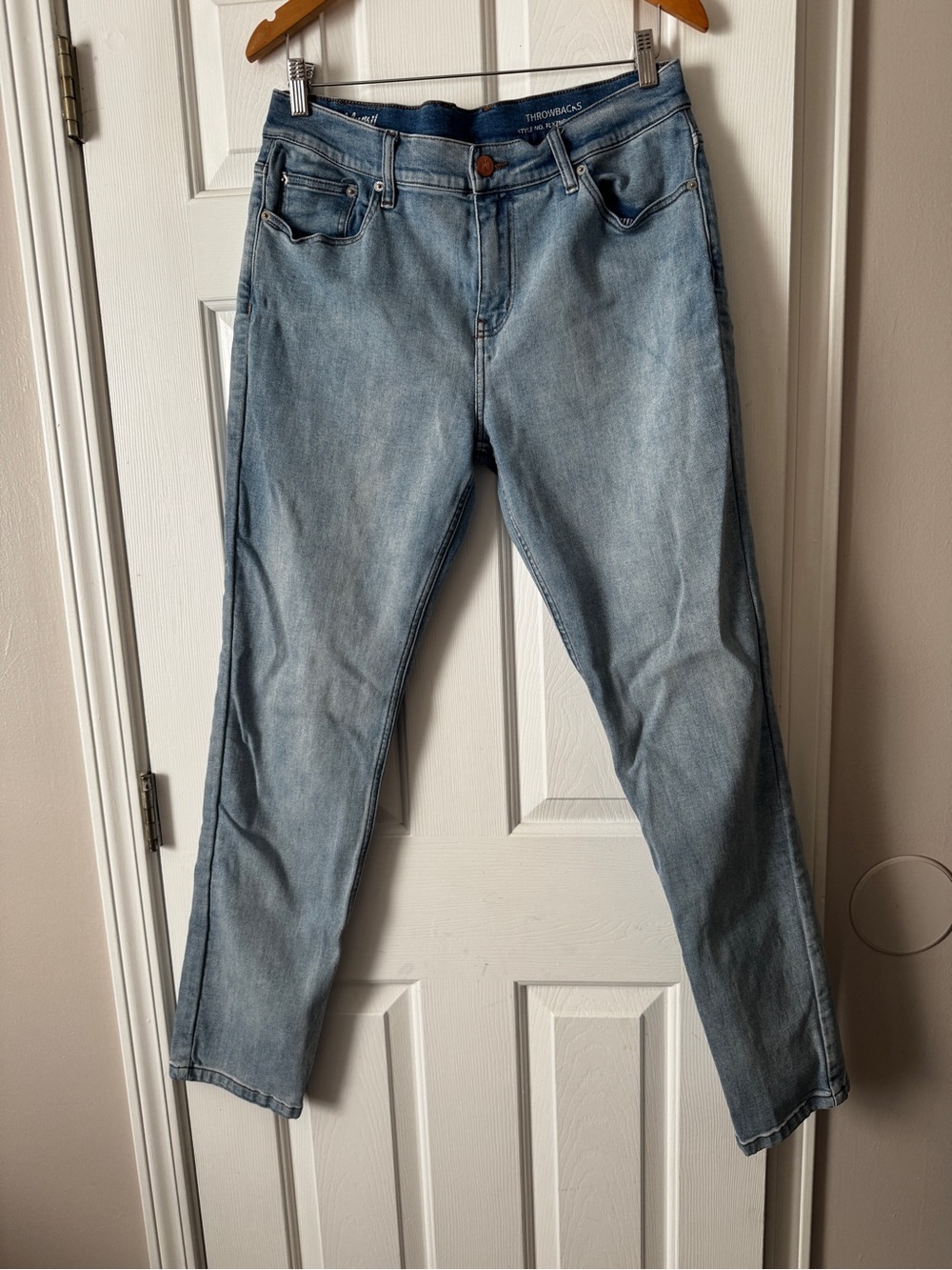 Mugsy Jeans Men’s 36x34 Throwbacks Straight Leg Stretch Denim Light Wash